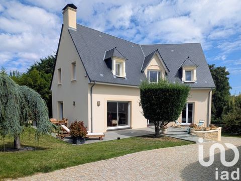   Vente Maison d'architecte 6 pi�ces Villa - 6 pi�ce(s) - 236 m�
