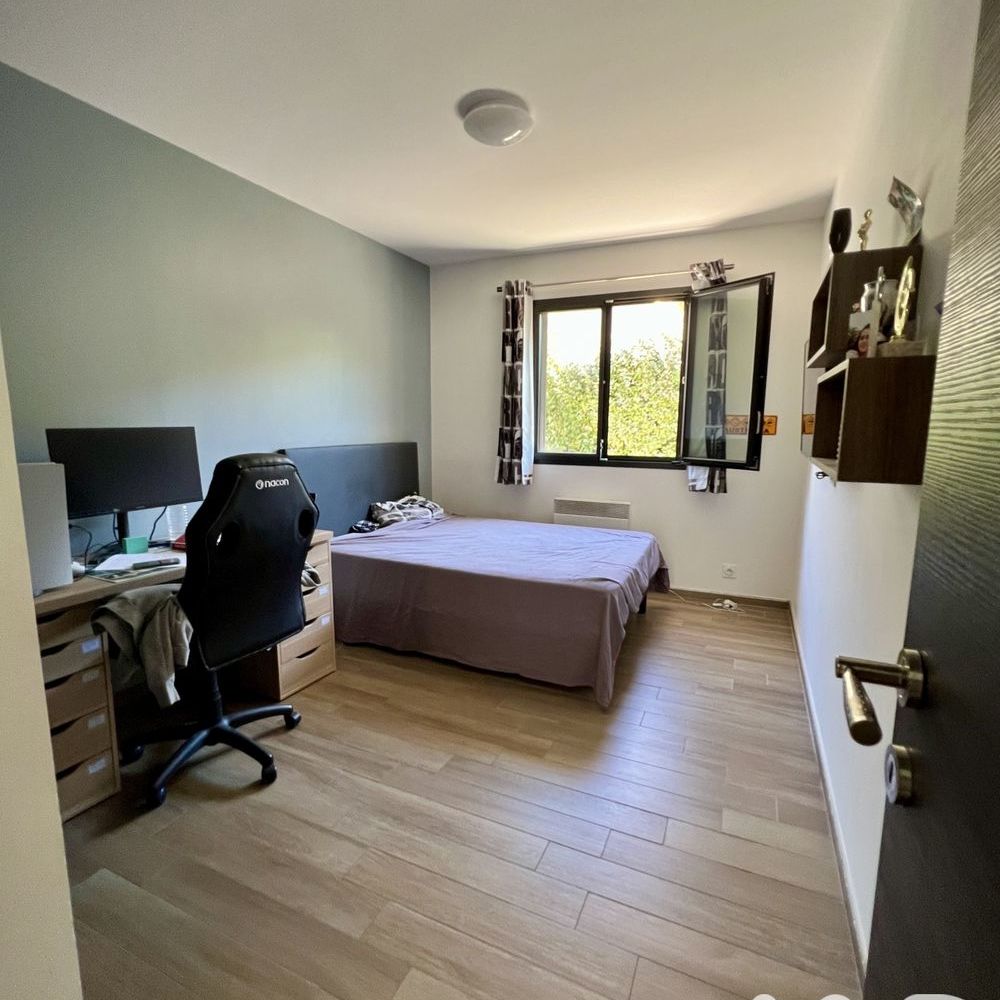 � vendre  Maison Saint-Zacharie (83640)