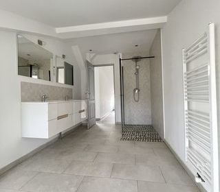  Appartement � vendre 3 pi�ces 79 m�