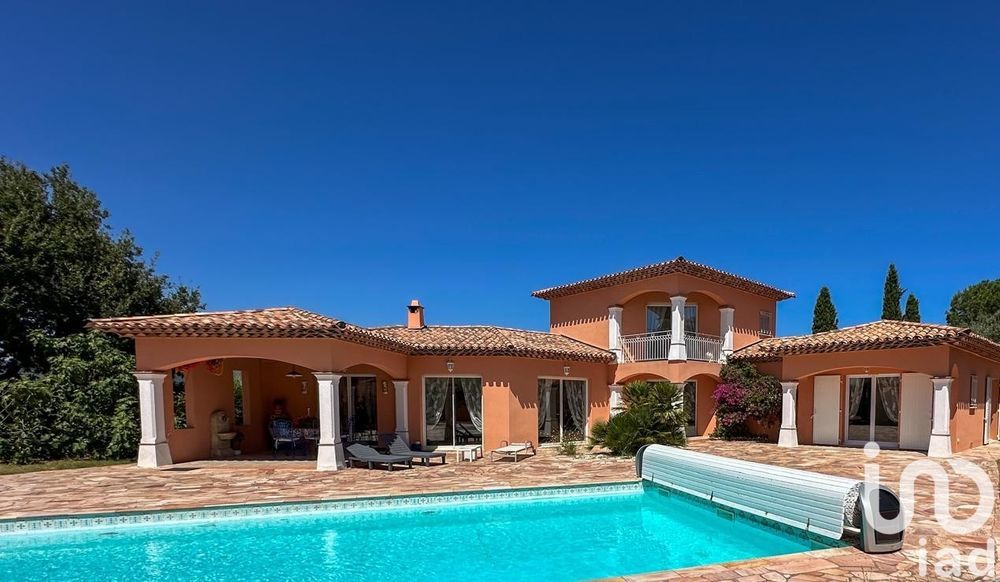 � vendre  Villa Roquebrune-sur-Argens (83520)