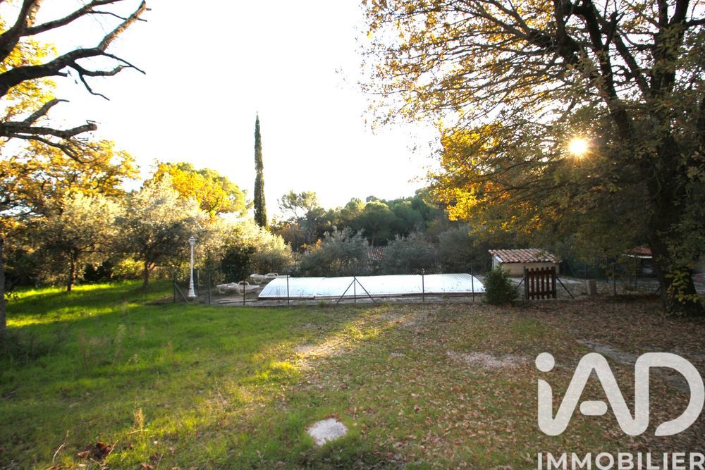 � vendre  Maison �guilles (13510)