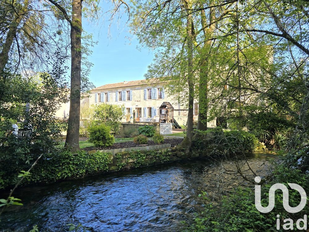 � vendre  Maison Bourg-Charente (16200)