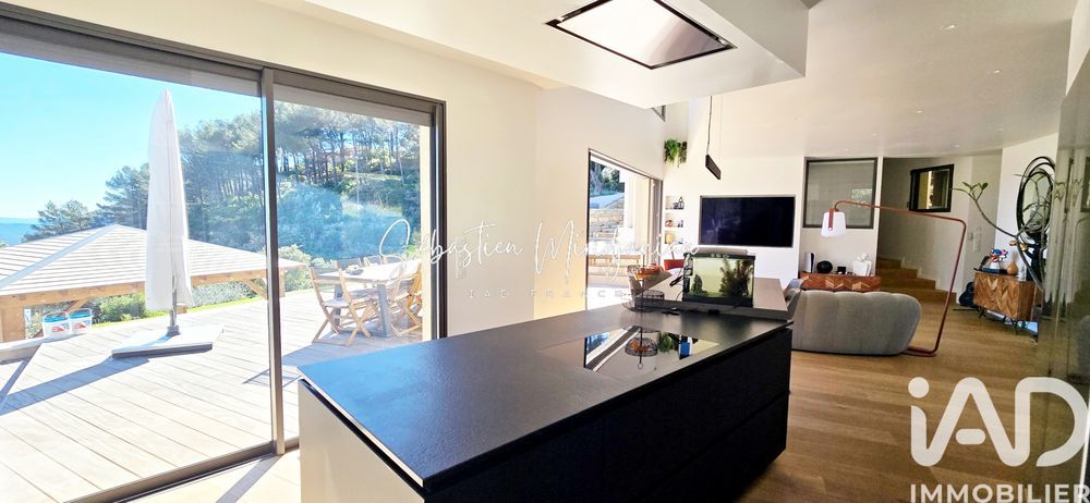 � vendre  Villa Solli�s-Ville (83210)