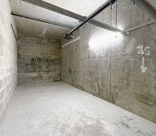  Parking / Garage � vendre 21 m�