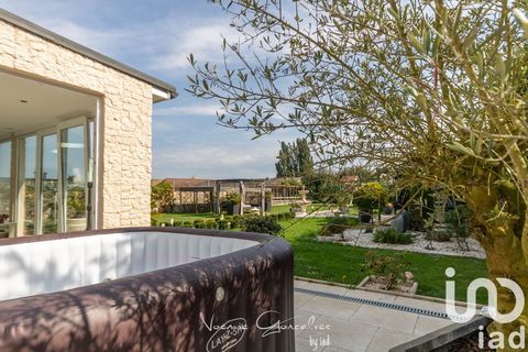   Vente Maison de village 9 pi�ces Maison - 9 pi�ce(s) - 200 m�