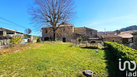   Vente Maison de village 6 pi�ces Maison - 6 pi�ce(s) - 180 m�