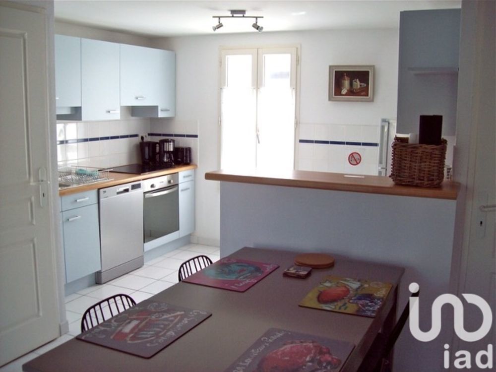 � vendre  Maison Saint-Martin-de-R� (17410)