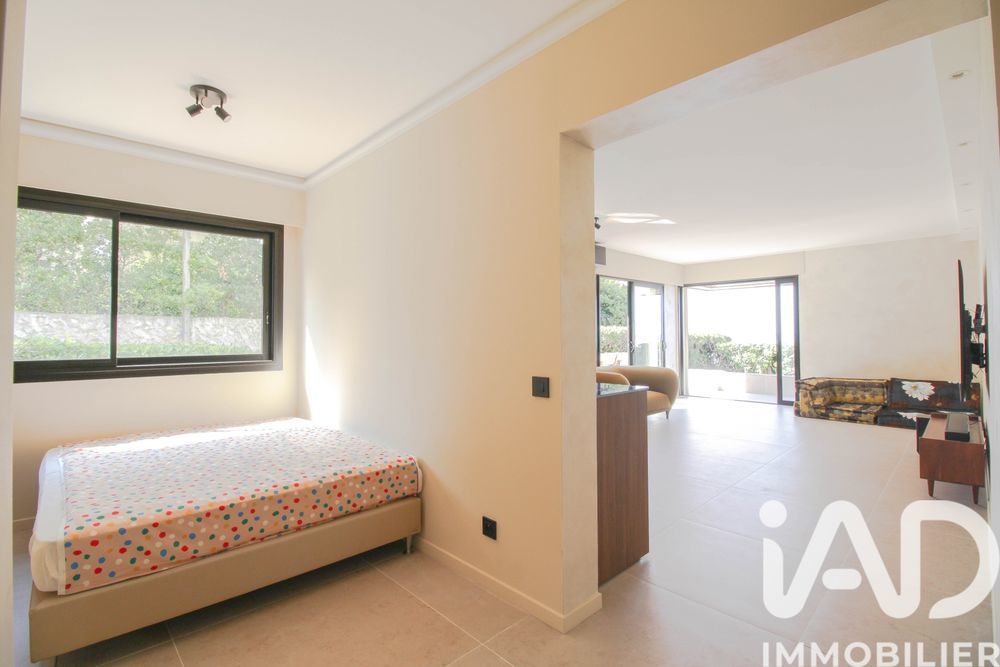 � vendre  Appartement Antibes (06600)