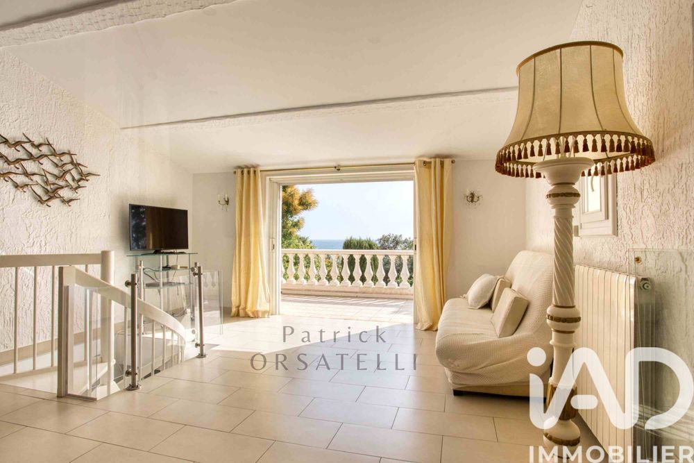 � vendre  Maison Agay (83530)