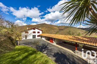  Maison � vendre 5 pi�ces 240 m�