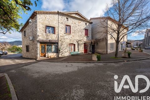   Vente Maison de village 6 pi�ces Maison - 6 pi�ce(s) - 143 m�