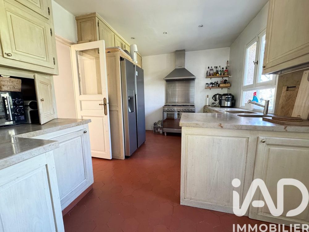 � vendre  Maison Saint-Paul-en-For�t (83440)