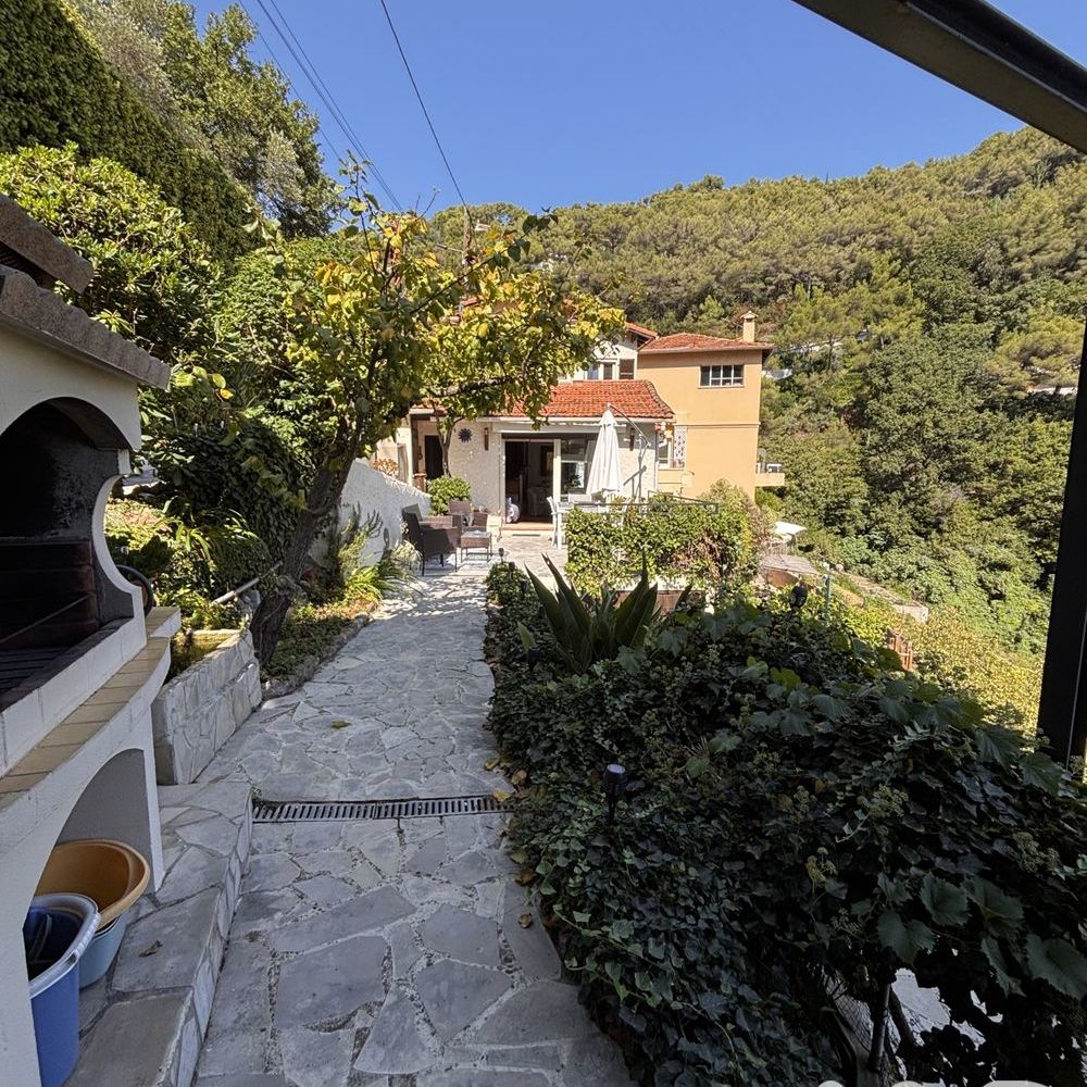 � vendre  Maison Roquebrune-Cap-Martin (06190)