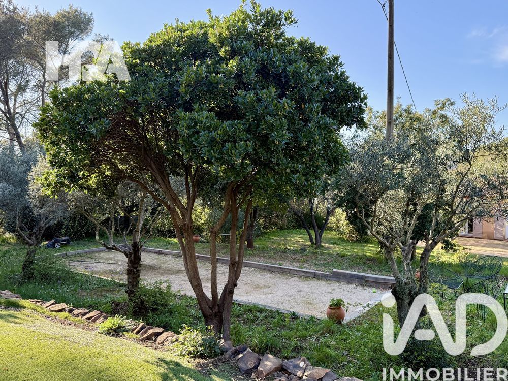 � vendre  Maison Cuers (83390)
