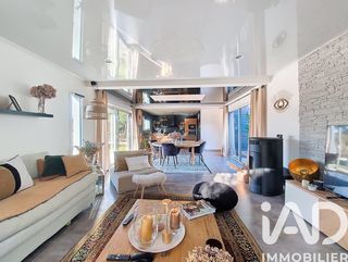  Maison � vendre 6 pi�ces 215 m�