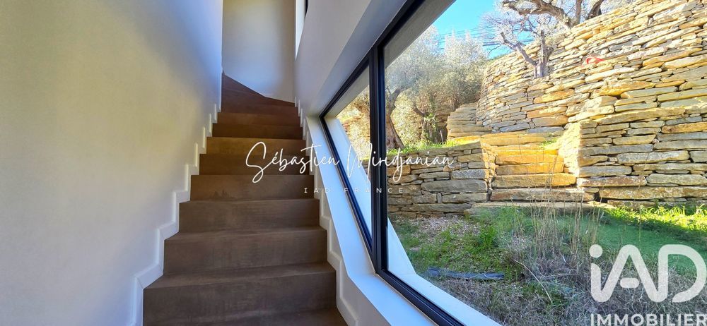 � vendre  Villa Solli�s-Ville (83210)