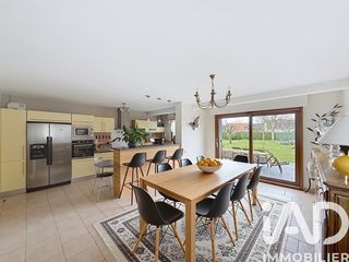  Maison � vendre 7 pi�ces 165 m�