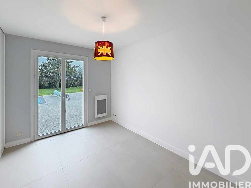 � vendre  Maison Dommartin (69380)