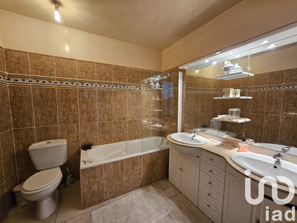 � vendre  Maison La Chapelle-Lasson (51260)