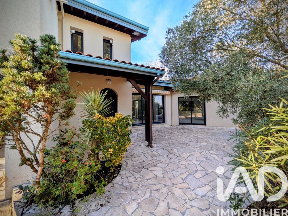 � vendre  Villa Gujan-Mestras (33470)