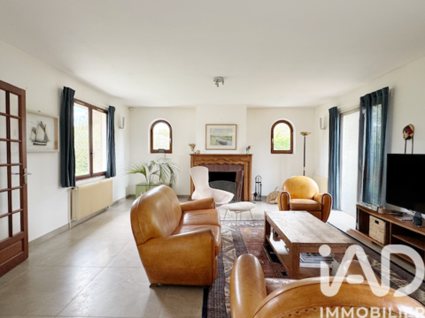   Vente Maison/villa 9 pi�ces Maison - 9 pi�ce(s) - 230 m�