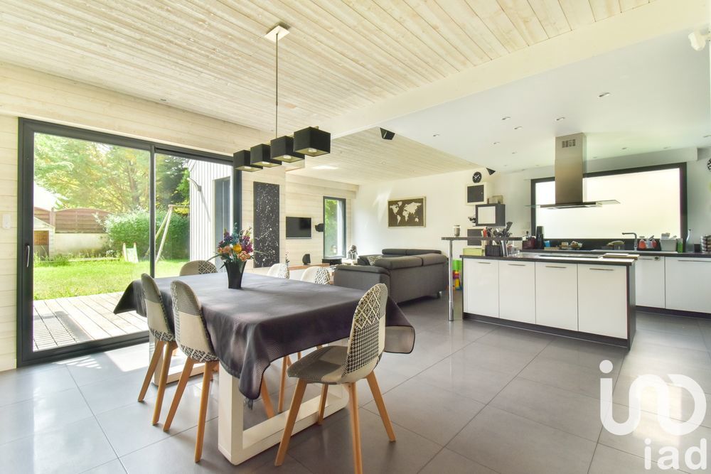 � vendre  Maison Montlignon (95680)