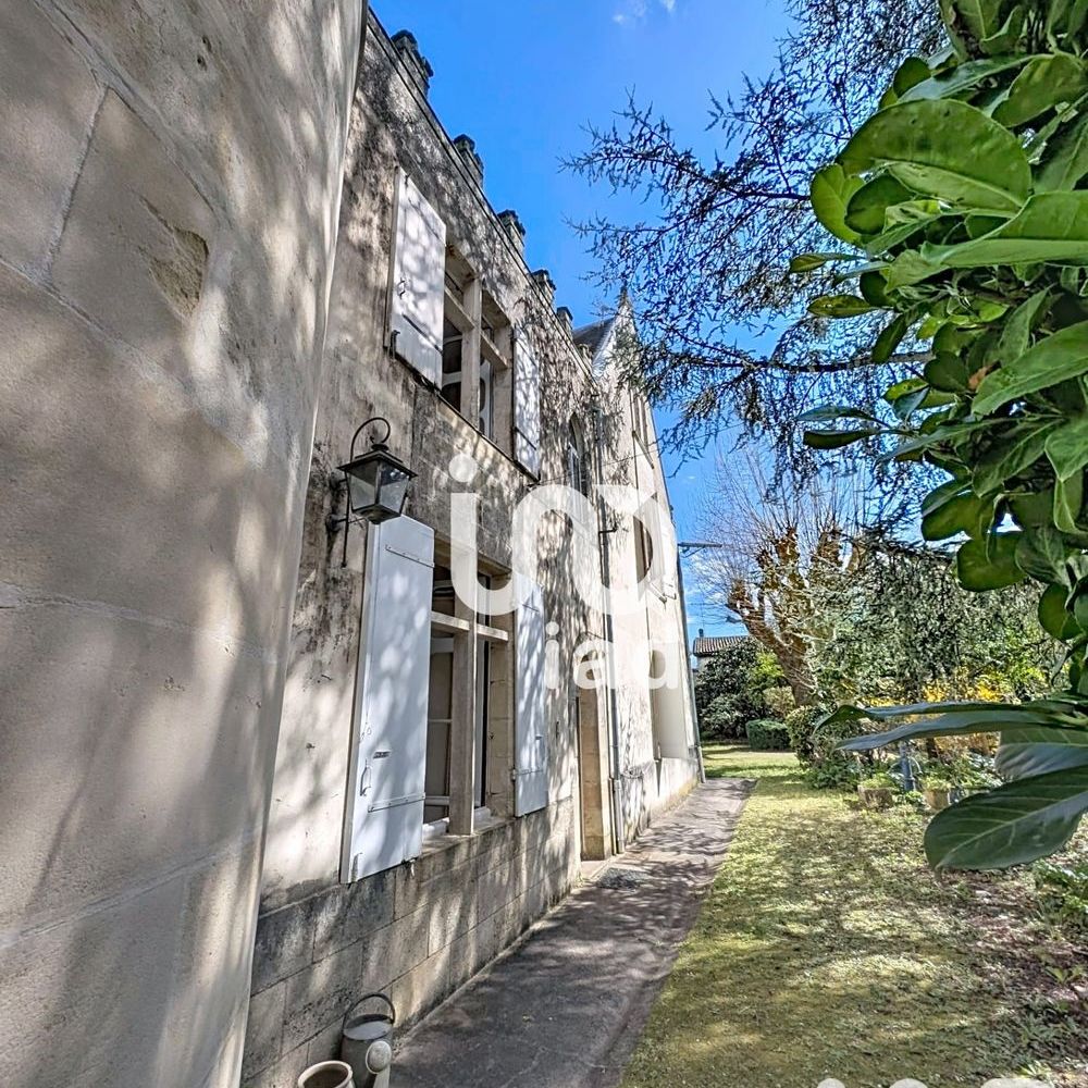 � vendre  Propri�t�/ch�teau Saint-Loub�s (33450)