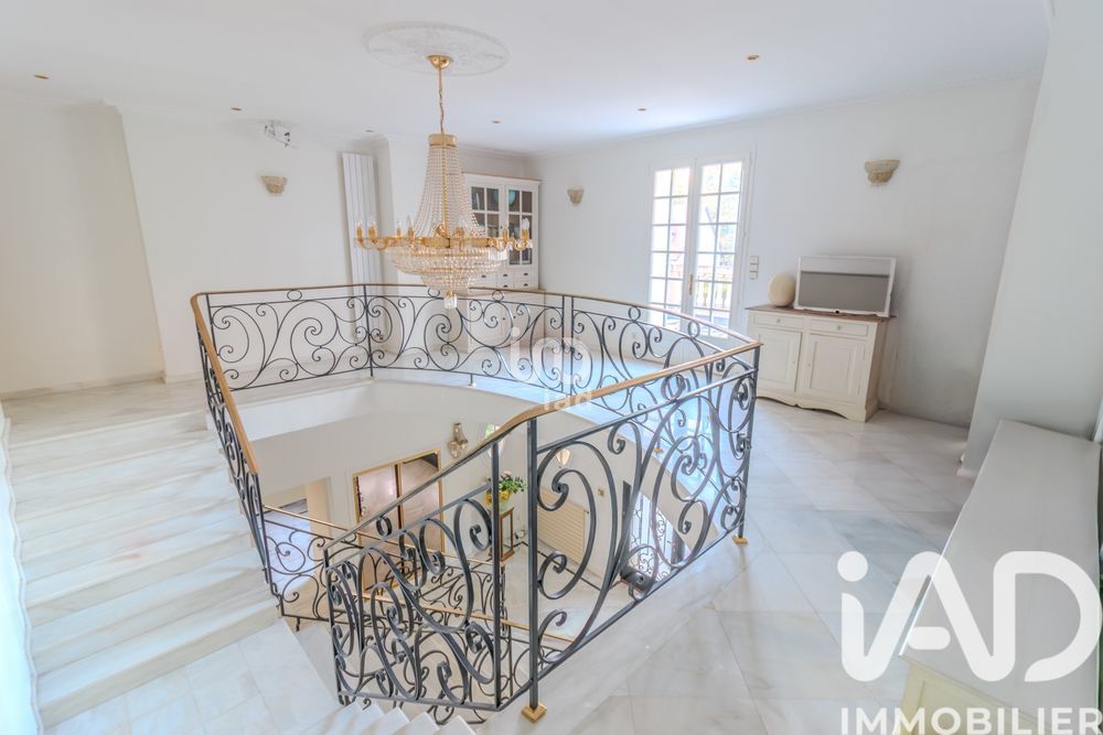 � vendre  Villa Lamorlaye (60260)