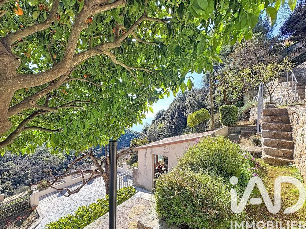 � vendre  Maison Roquebrune-Cap-Martin (06190)