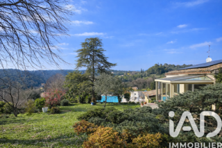  Maison � vendre 6 pi�ces 220 m�