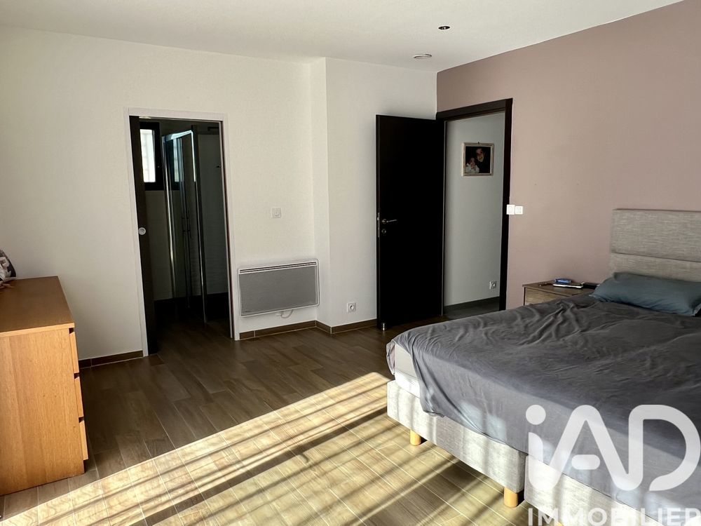 � vendre  Maison Saint-Zacharie (83640)