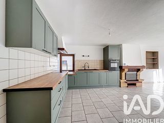  Appartement � louer 4 pi�ces 117 m�