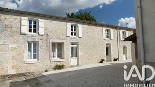  Villa � vendre 15 + pi�ces 431 m�