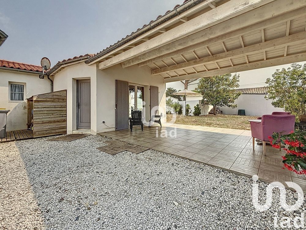 � vendre  Maison Le Bois-Plage-en-R� (17580)