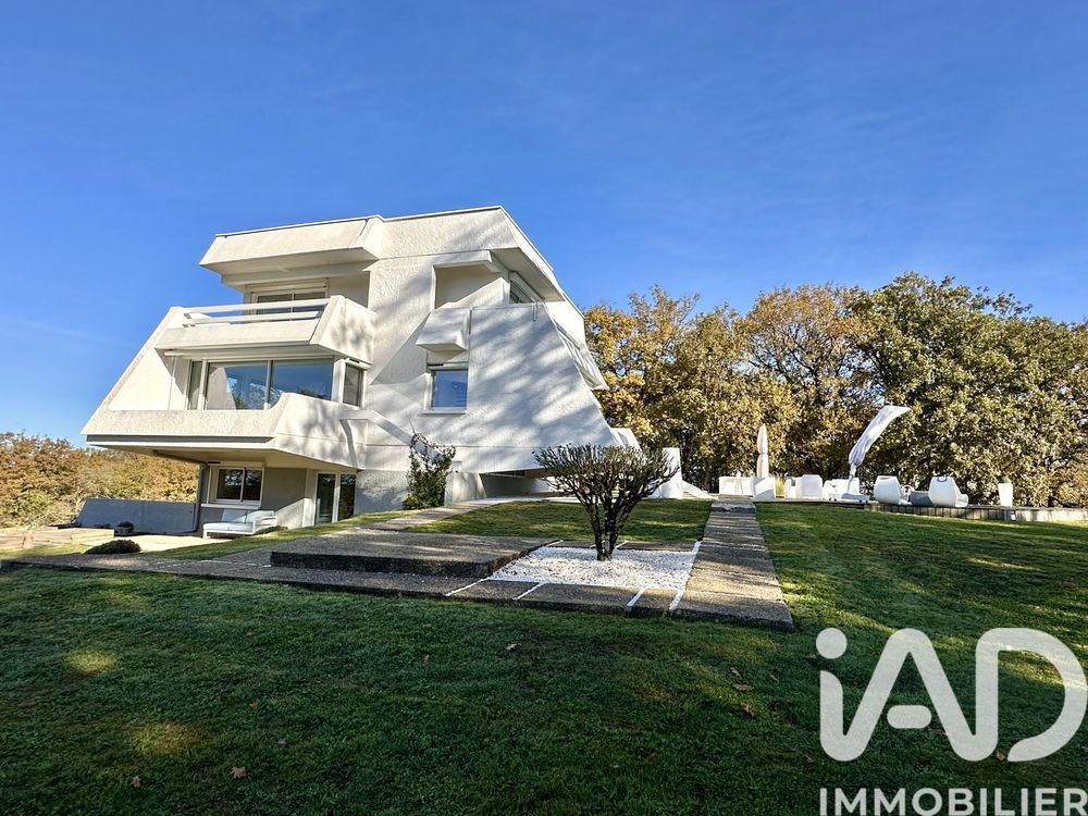 � vendre  Villa Saint-Loubouer (40320)