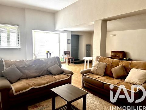   Vente Maison d'architecte 5 pi�ces Villa - 5 pi�ce(s) - 265 m�