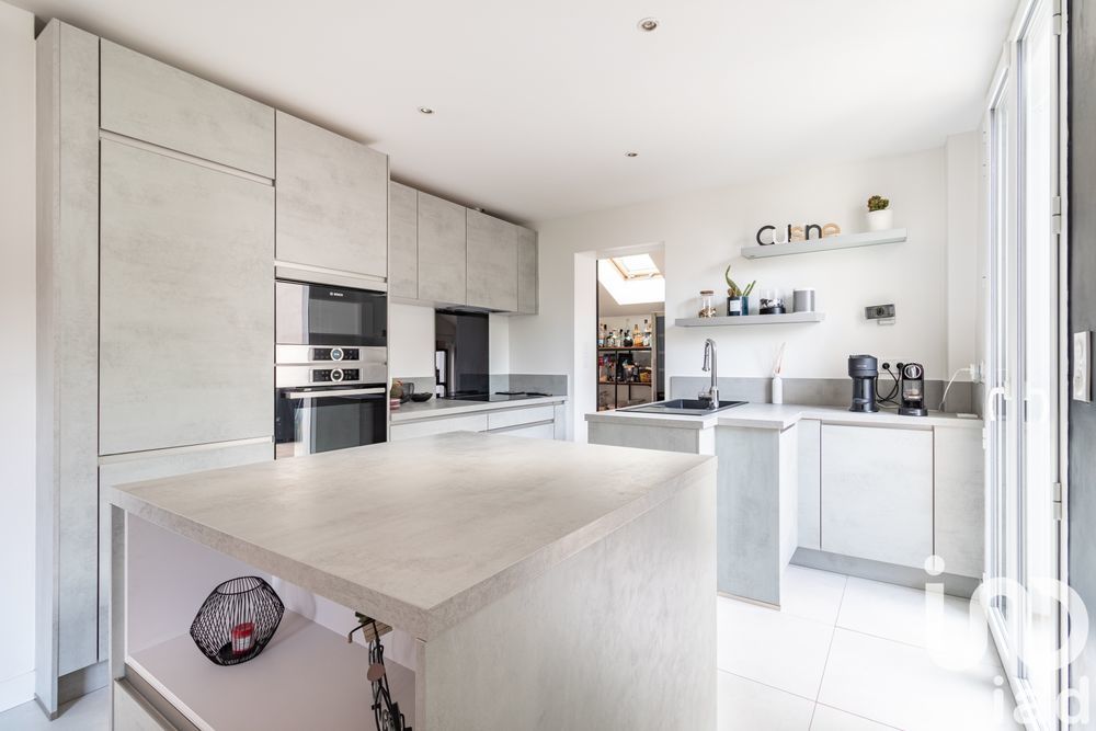 � vendre  Maison Nanterre (92000)