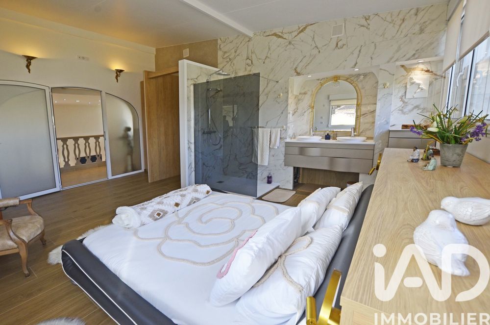 � vendre  Villa Mandelieu-la-Napoule (06210)