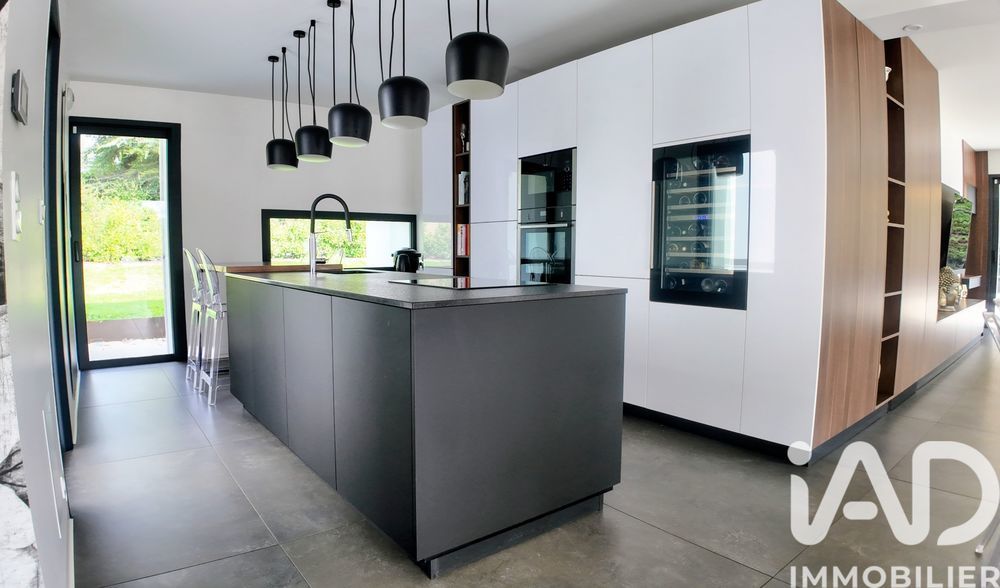 � vendre  Villa Sury-le-Comtal (42450)