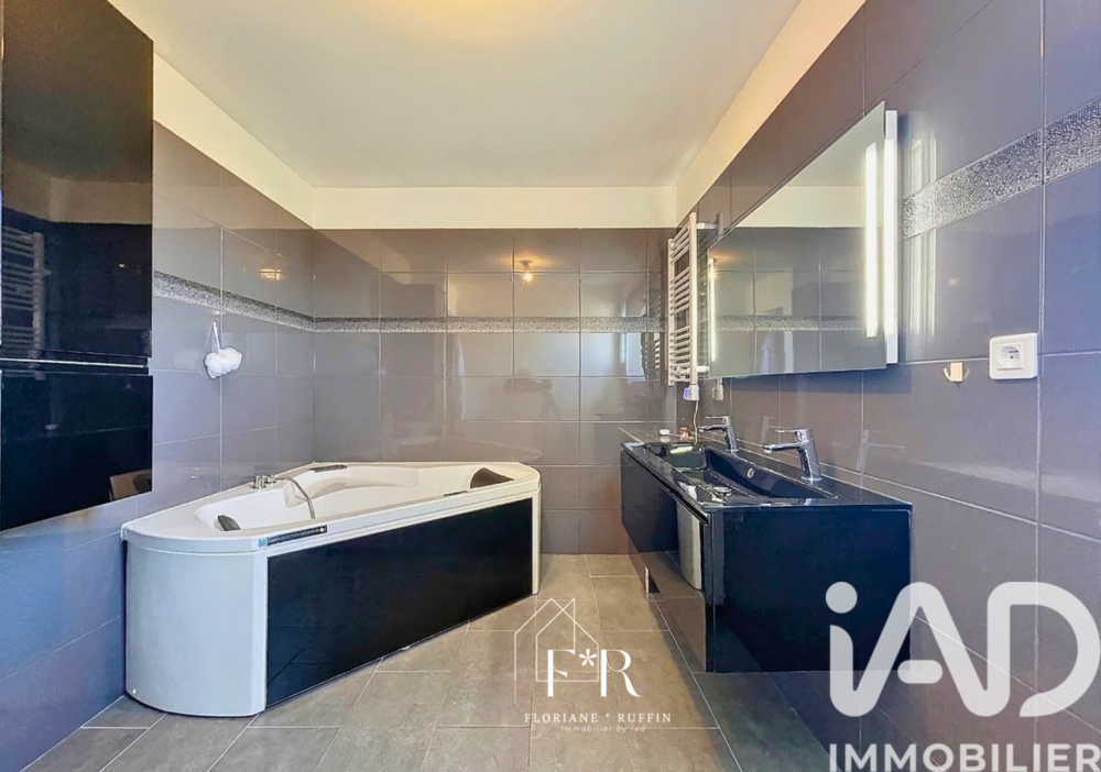 � vendre  Villa Pernes-les-Fontaines (84210)