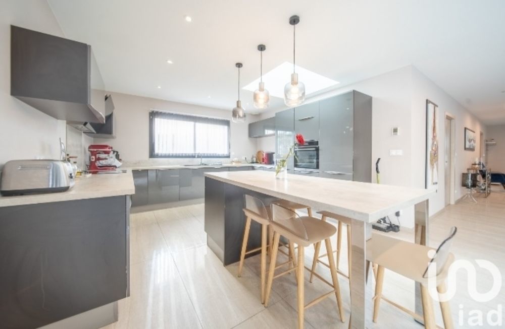 � vendre  Villa Thionville (57100)