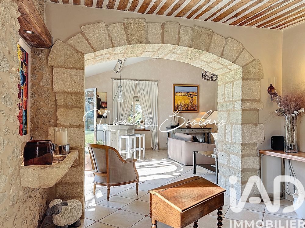 � vendre  Maison Cheval-Blanc (84460)