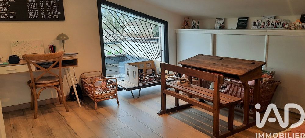 � vendre  Maison Saint-Jean-d'Illac (33127)