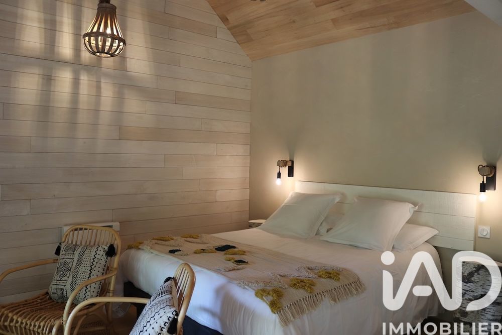 � vendre  Maison Champs-sur-Tarentaine-Marchal (15270)