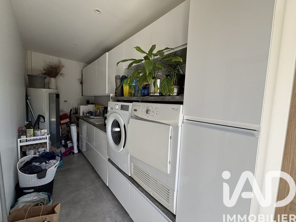 � vendre  Villa Nimes (30900)