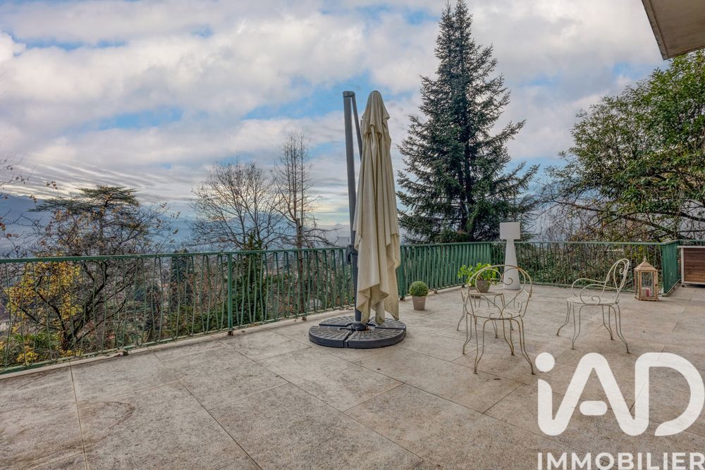 � vendre  Maison Corenc (38700)