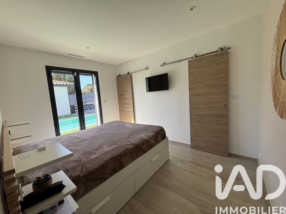 � vendre  Villa Nimes (30900)