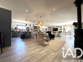  Maison � vendre 5 pi�ces 198 m�