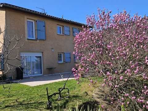   Vente Maison/villa 10 pi�ces Maison - 10 pi�ce(s) - 200 m�
