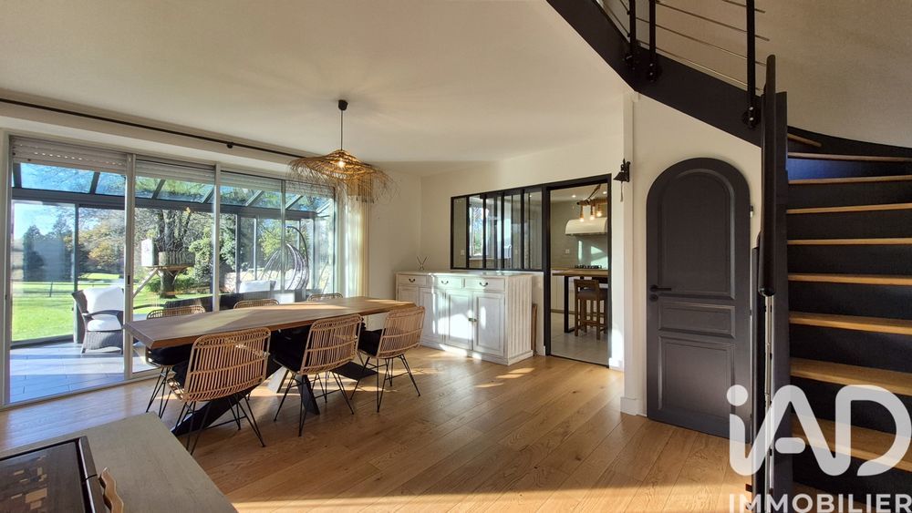 � vendre  Maison Saint-Av� (56890)